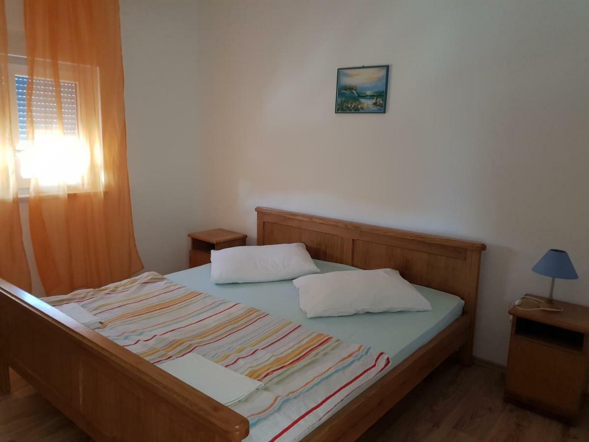 Apartman Nicolle Brzac 외부 사진